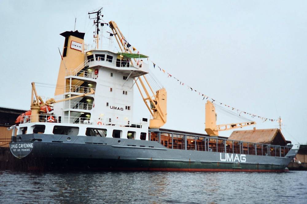 225721 umag cayenne