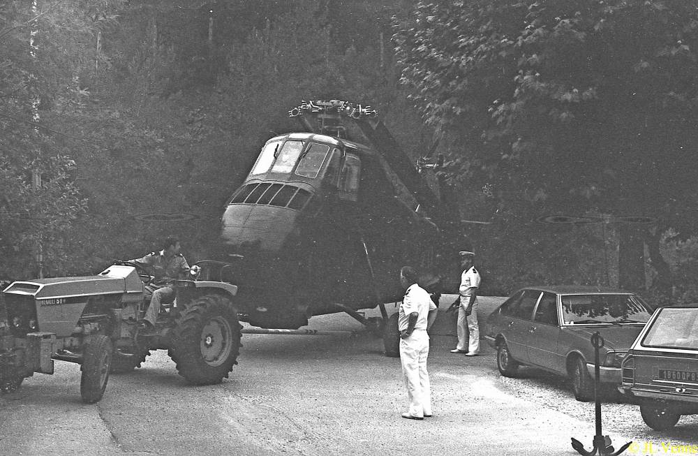 228495 hss retrait du service 22 juin 1979