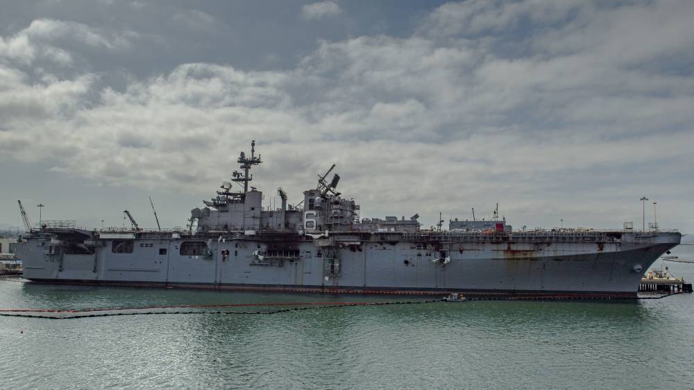 230005 uss bonhomme richard