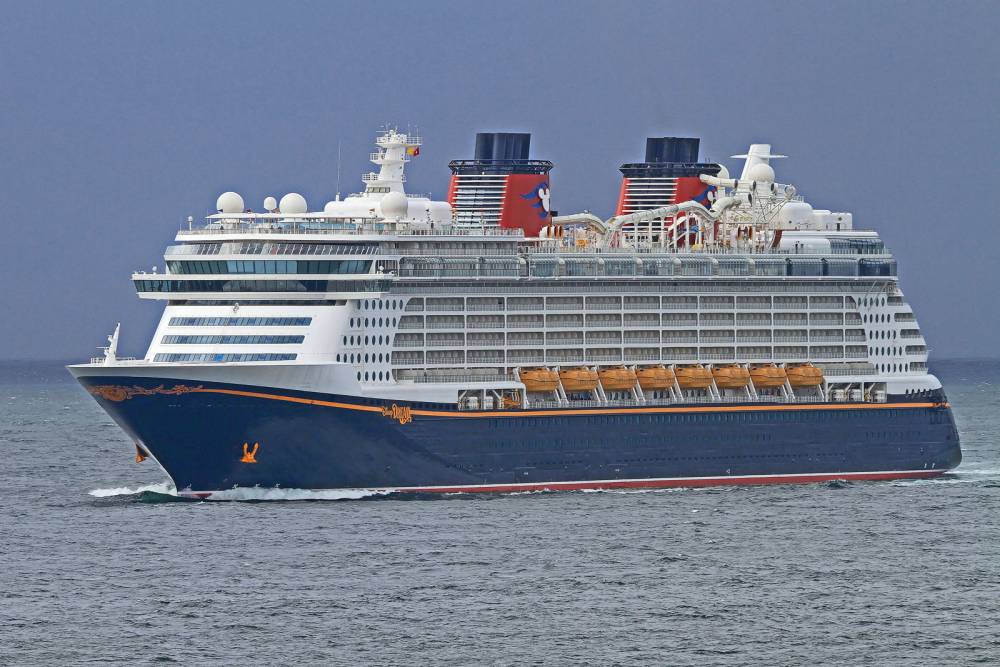231737 brest damen disney dream fanatsy magic explorer of the seas