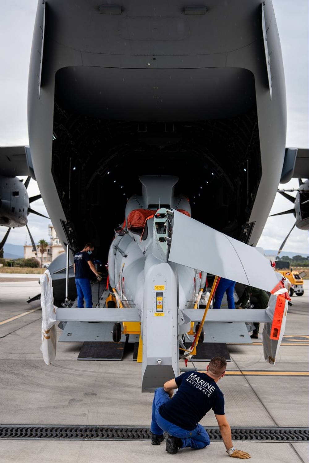 234496 panther a400m