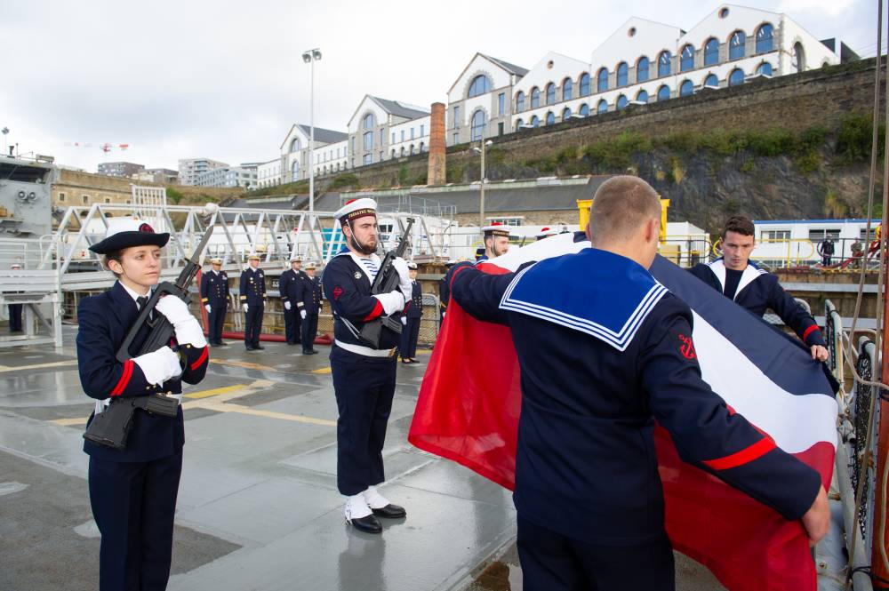 234739 ceremonie des couleurs la motte-picquet