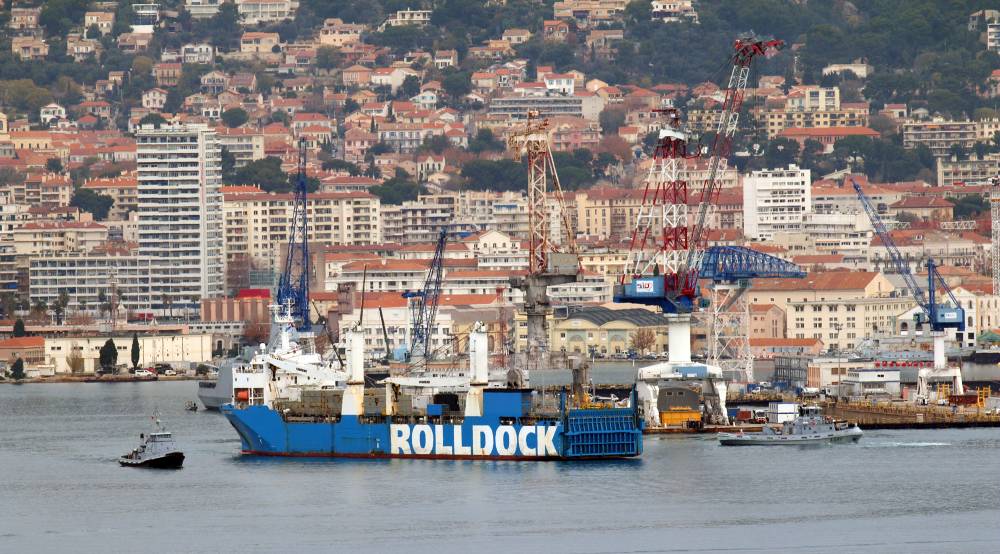 240849 perle rolldock storm depart