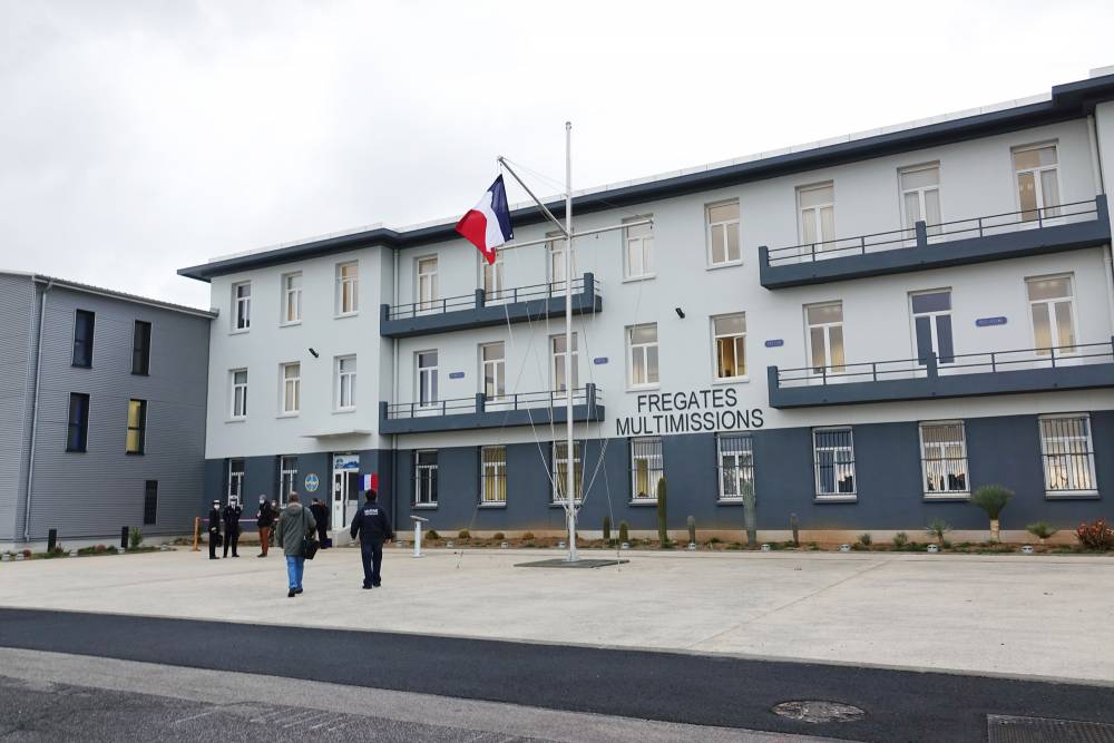 244531 toulon batiment FREMM GTR appontement CA3