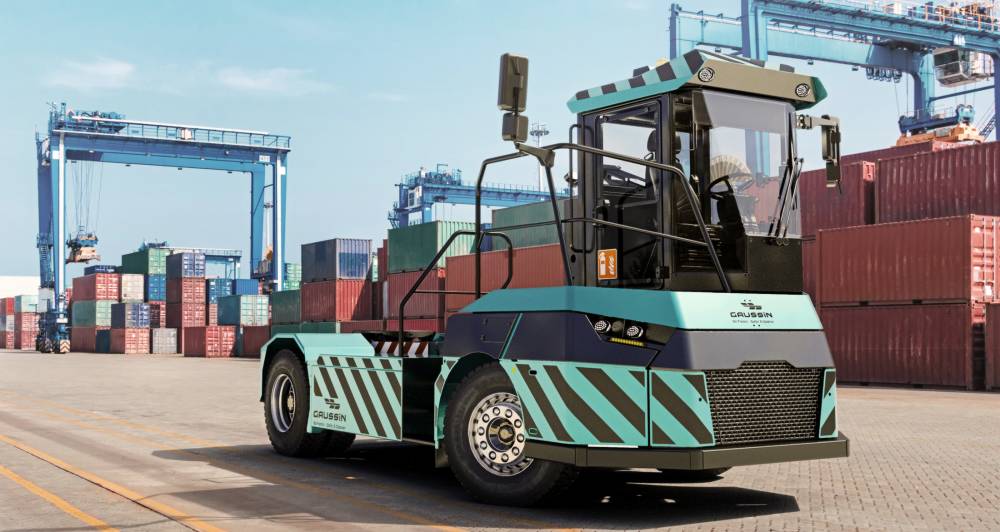 250589 abidjan port tracteur électrique
