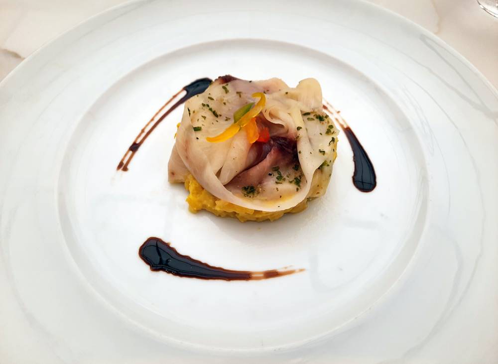 257114 costa smeralda restaurants