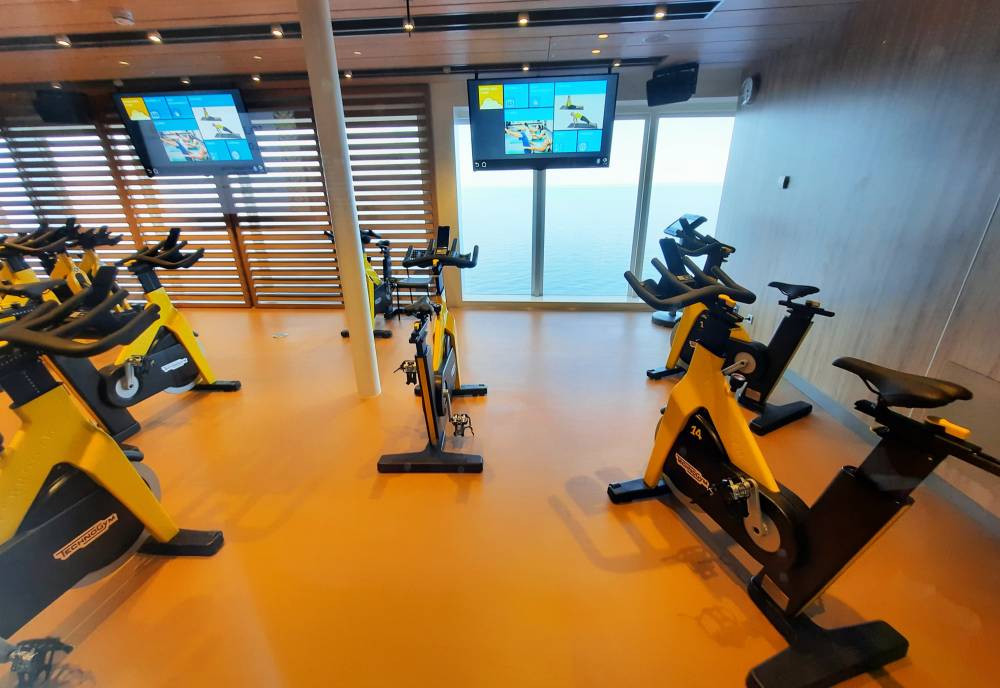257172 costa smeralda sport spa enfants
