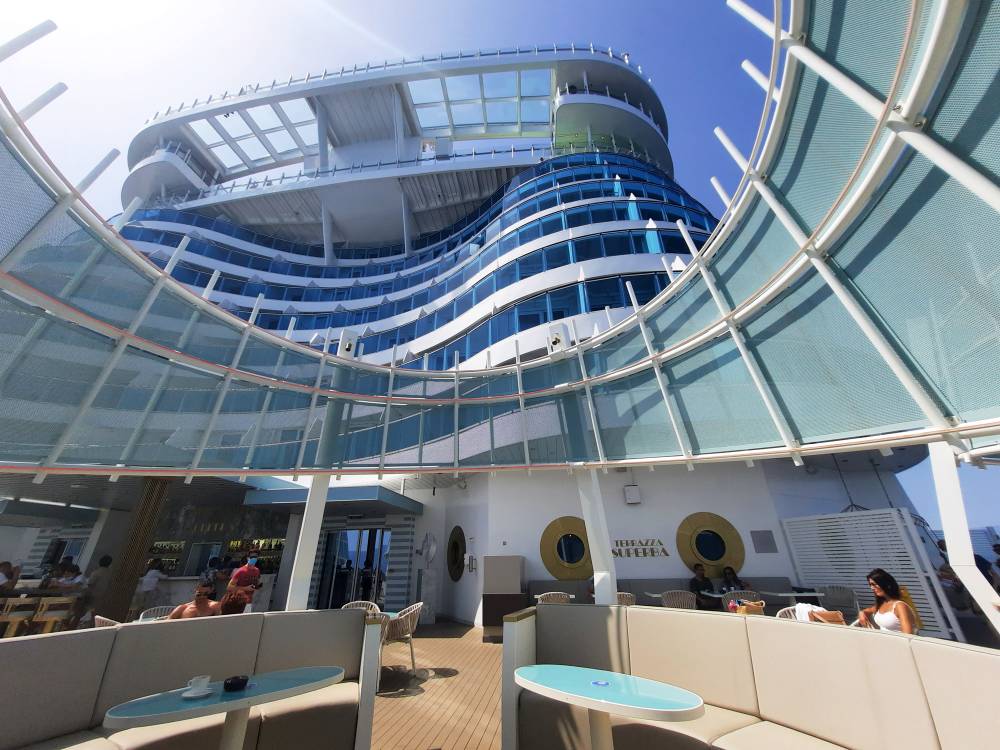 257256 costa smeralda ponts exterieurs terrasse pont promenade