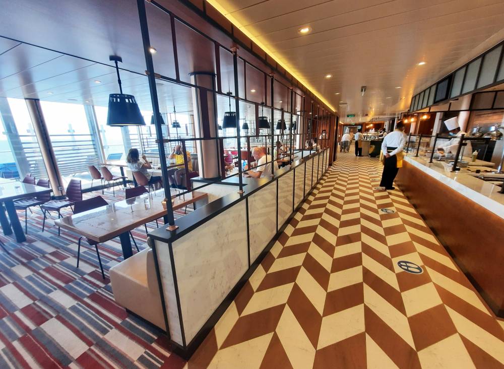 257132 costa smeralda restaurants