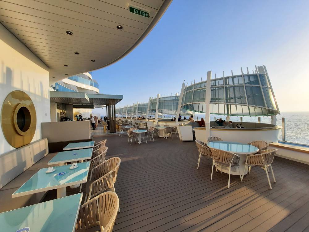 257257 costa smeralda ponts exterieurs terrasse pont promenade