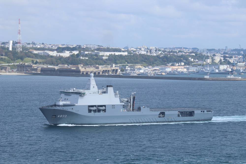 259810 pays bas neerlandais karel doorman
