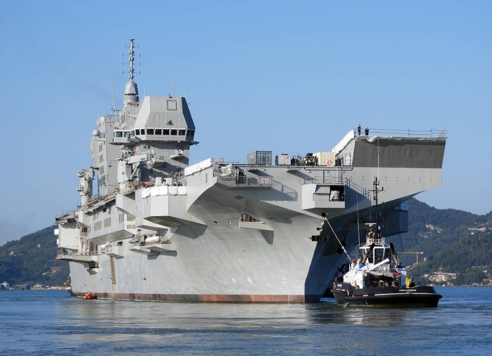 258820 marina militare italie trieste