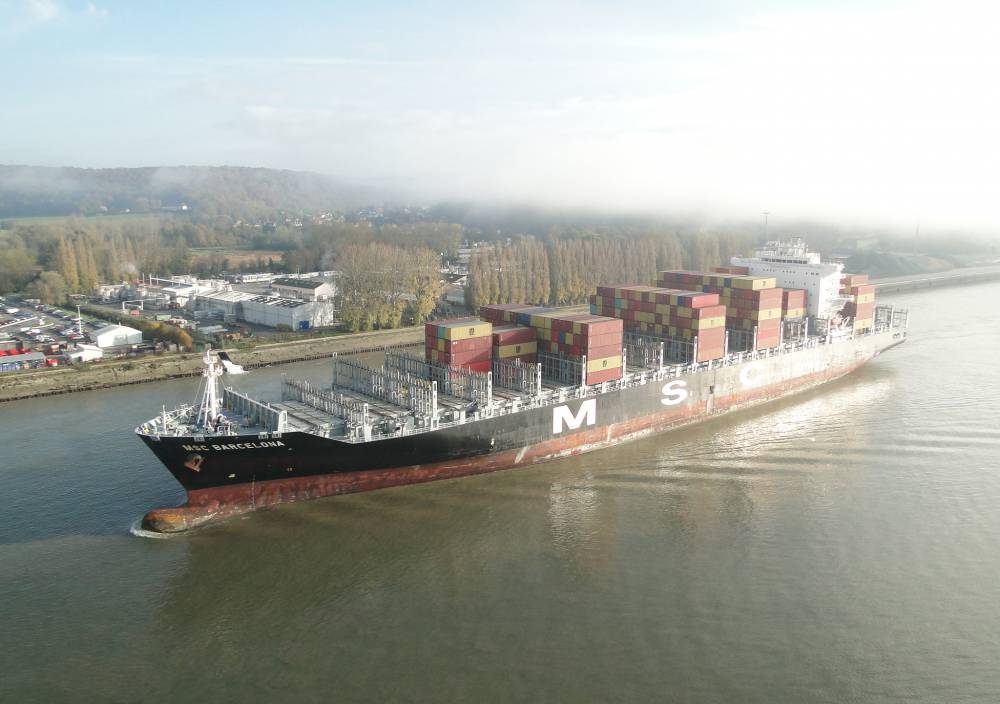 266593 msc barcelona seine