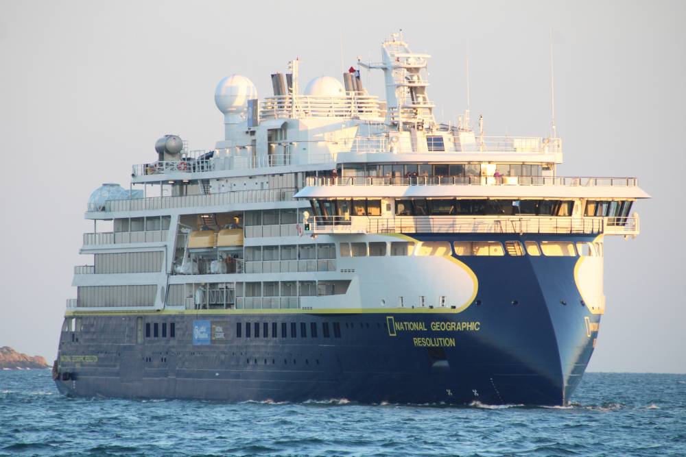 National Geographic Résolution Saint-Malo accueille le National Geographic Resolution | Mer et Marine