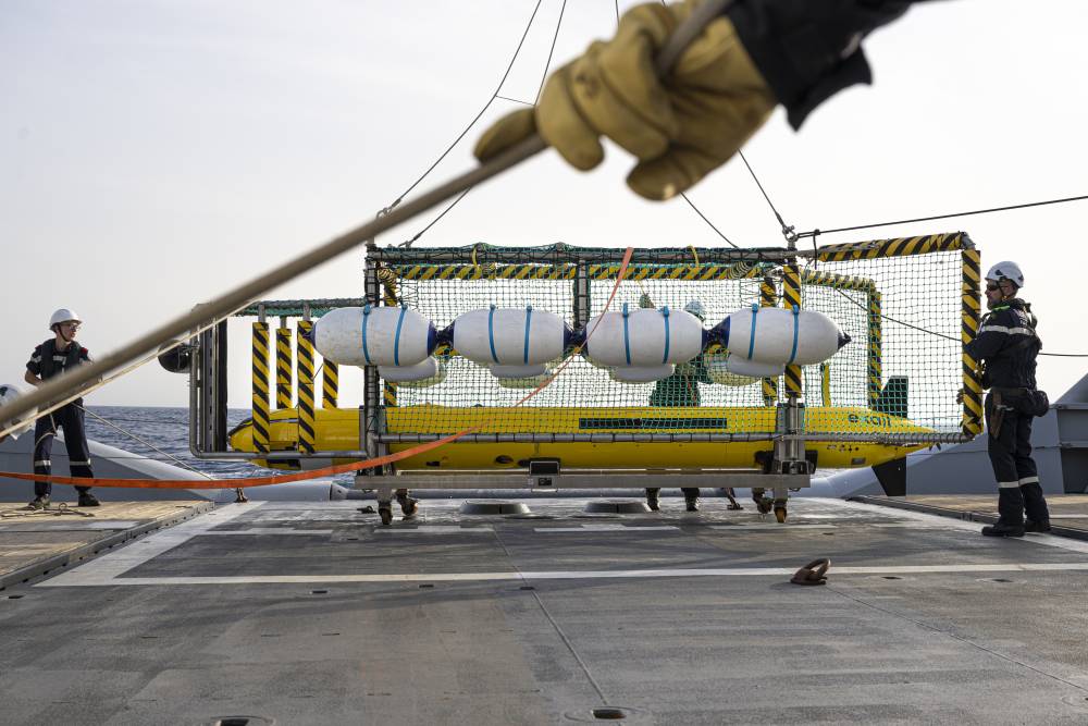 Maîtrise des grands fonds : la Marine nationale teste le ROV Victor ...