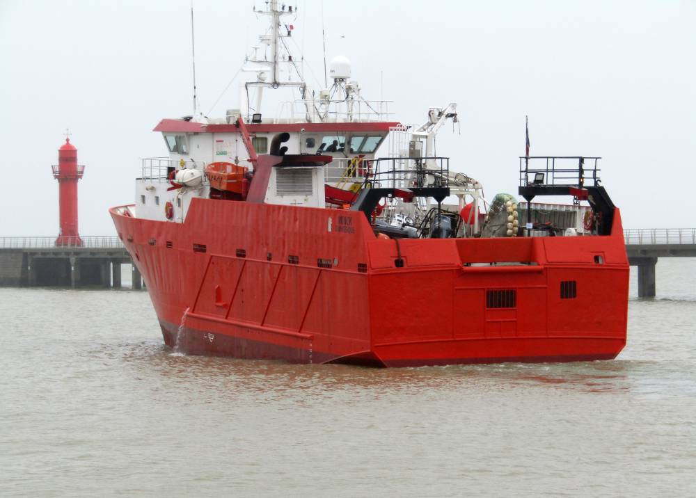 SeaOwl : le Minck, ex-Apollo Moon, remis à l’eau à Boulogne | Mer et Marine