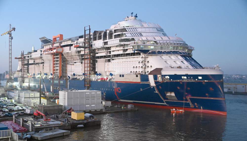 Celebrity Xcel : Saint-Nazaire met  l'eau son premier paquebot   propulsion mthanol | Mer et Marine