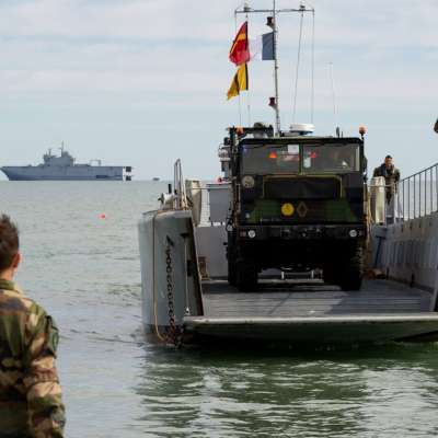 Les VHM de l'arme de Terre dploys pour la premire fois sur BPC | Mer et  Marine