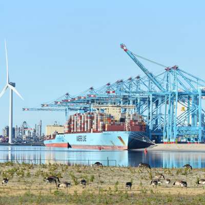 Rotterdam : les grands porte-conteneurs reviennent de Chine bien ...