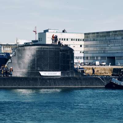 le-sous-marin-nucl-aire-d-attaque-sna-de-grasse-d-bute-ses-essais-en