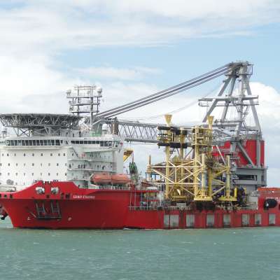 Parc éolien du Calvados : le Seaway Strashnov est arrivé au Havre pour ...
